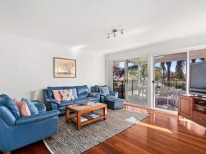 Spacious Beachside Townhouse with Large Balcony